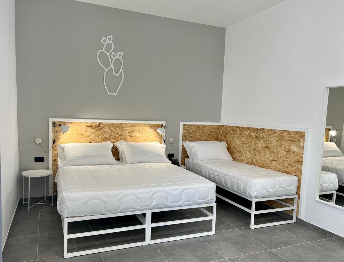 Residence Hotel Moderno Bari Esterno foto